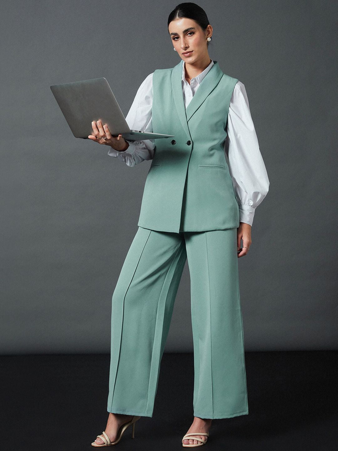 SASSAFRAS worklyf Loose Fit High-Rise Pleated Parallel Trousers