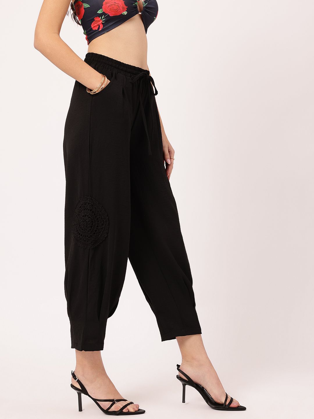 DressBerry Women Patchwork Party Crochet Cropped Crinkled Trousers