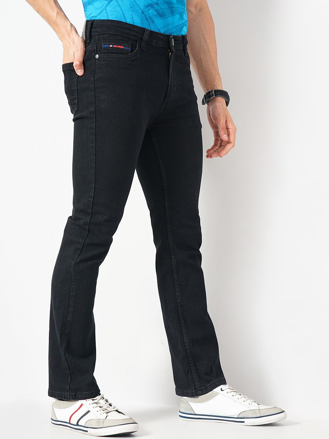 The Indian Garage Co Men Black Bootcut Clean Look Stretchable Jeans