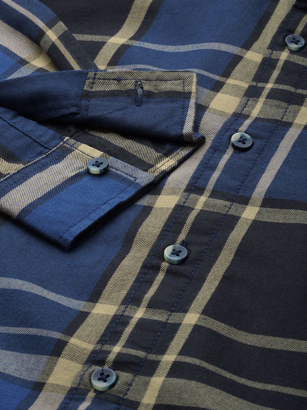 The Indian Garage Co Men Blue & Black Checked Pure Cotton Casual Shirt