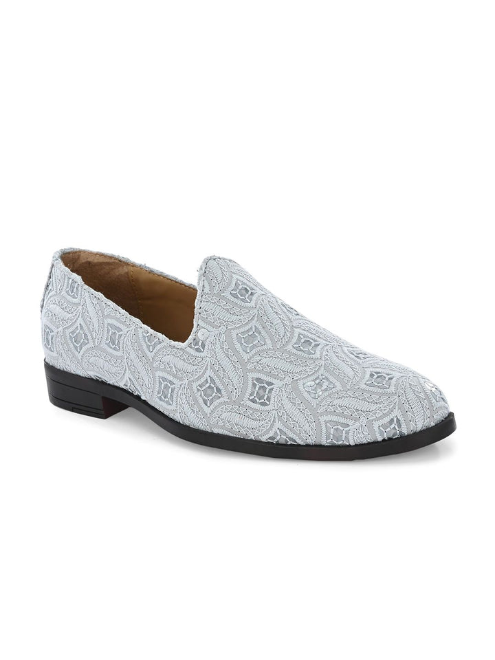 House Of Pataudi Men Embroidered Casual Slip On Mojaris