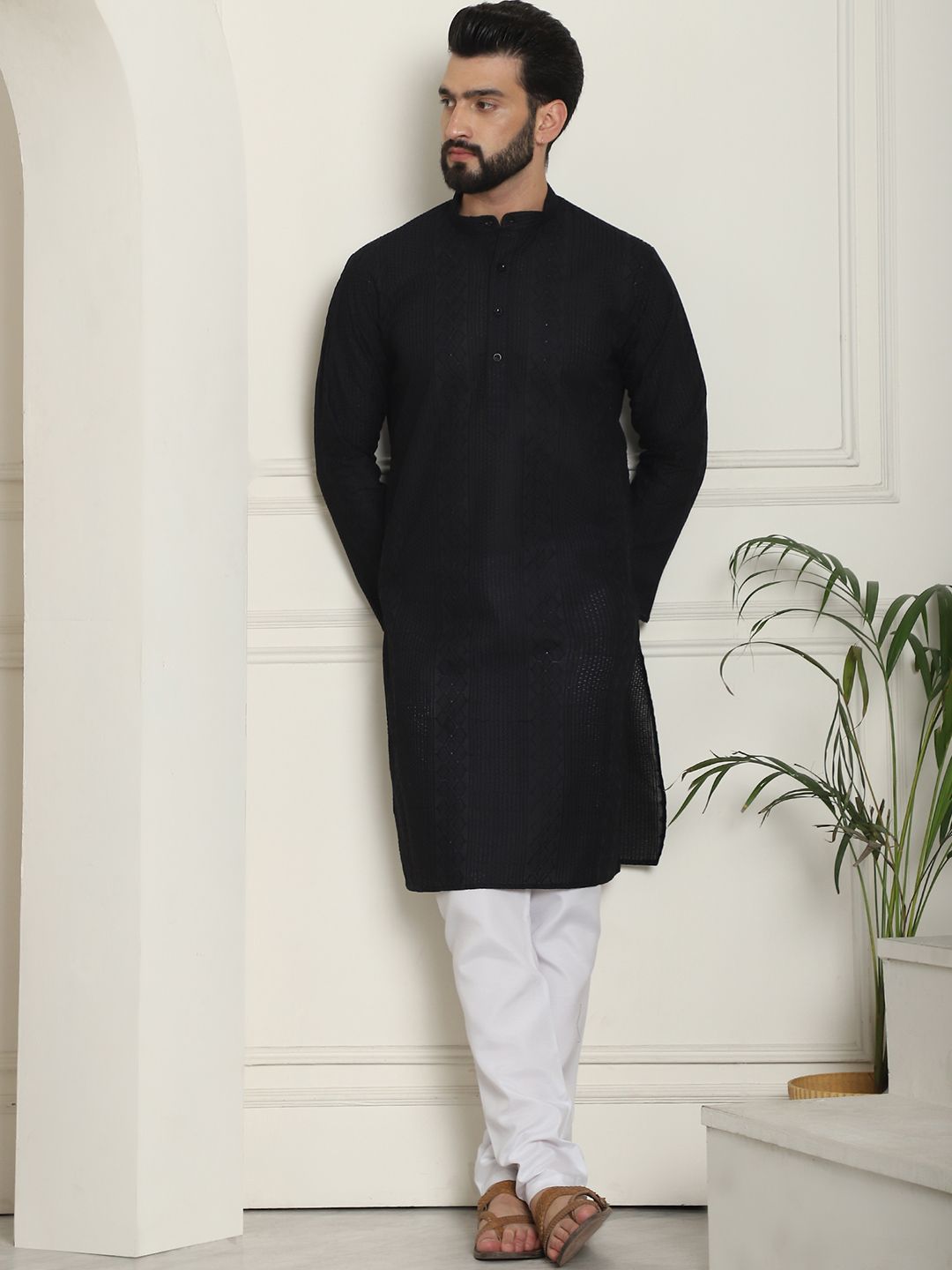 SOJANYA Geometric Embroidered Thread Work Pure Cotton Straight Kurta With Churidar