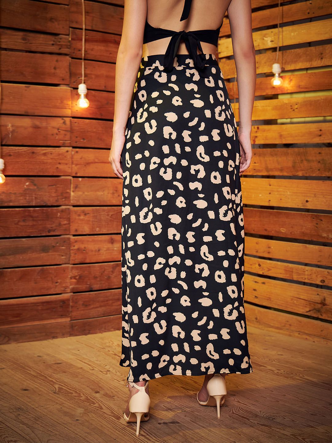 Berrylush Black Flared Maxi Skirt