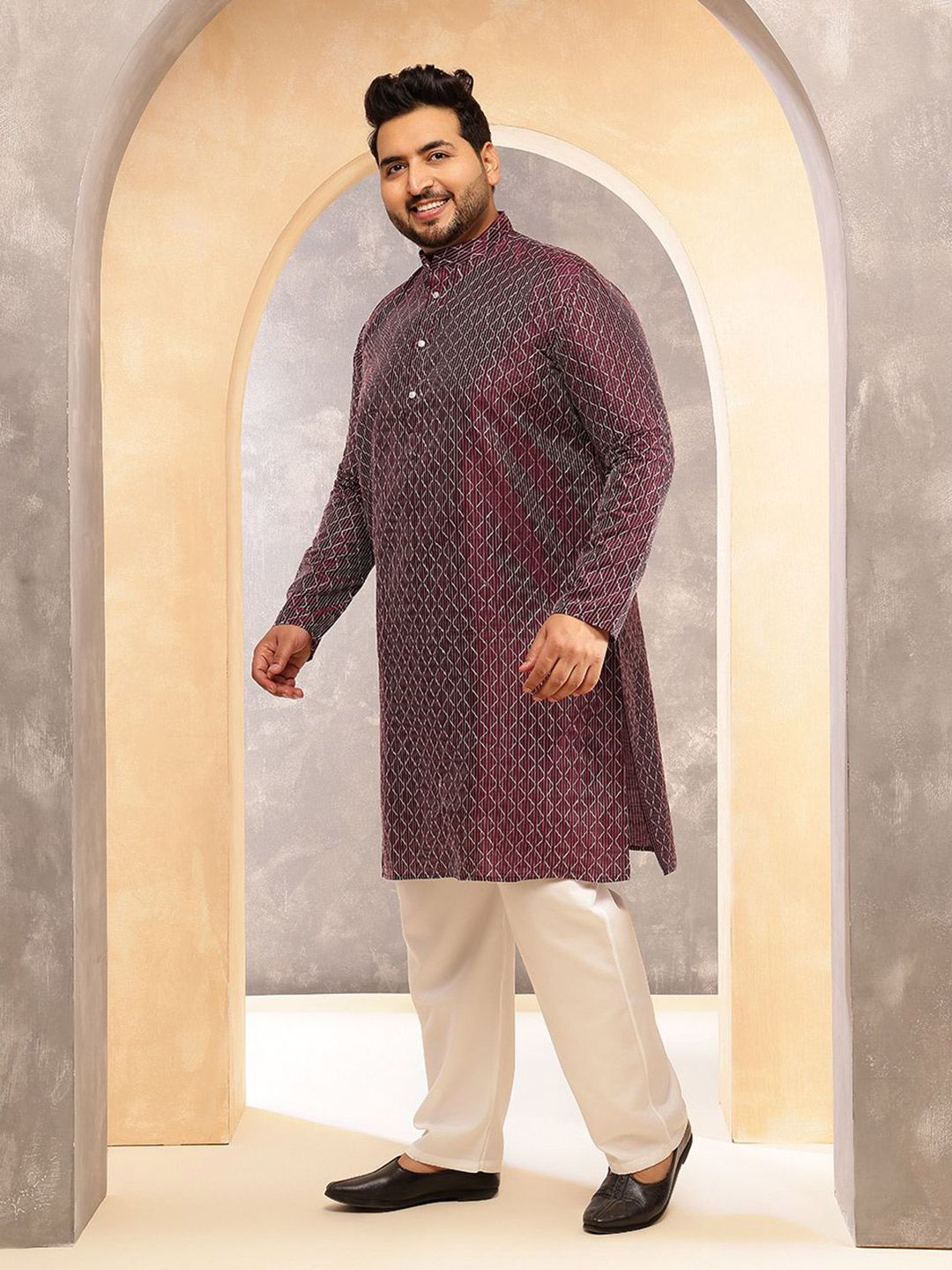 SOJANYA PLUS Men Geometric Printed Festive Silk Straight Kurta