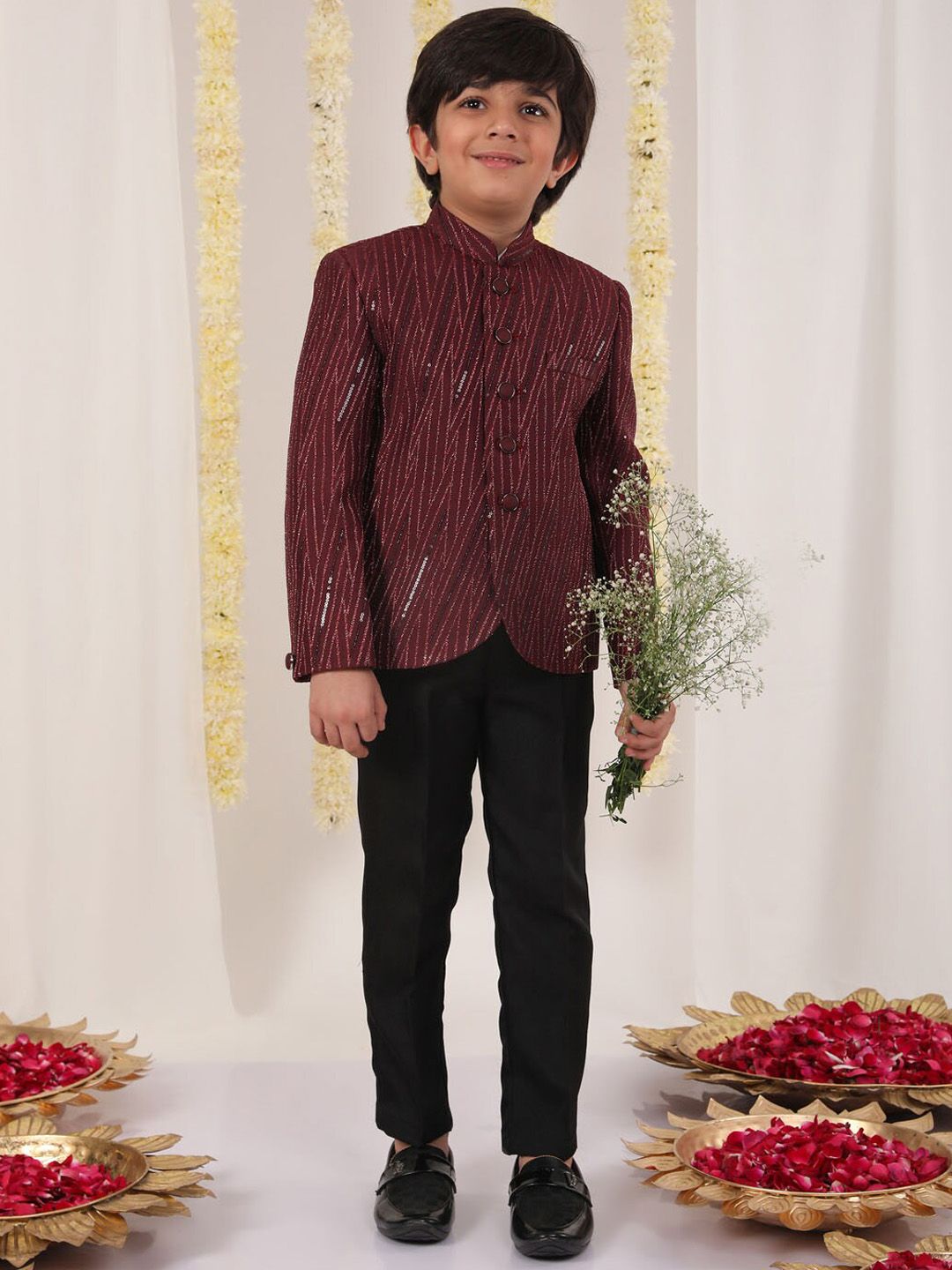 VASTRAMAY Boys Self-Design Slim-Fit Single Breasted Blazer