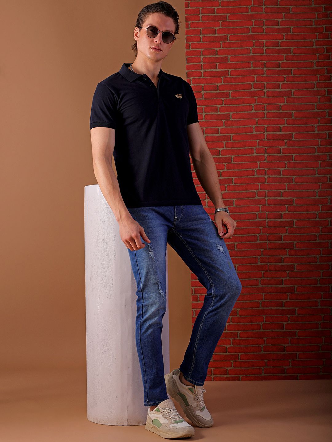 The Indian Garage Co Men Mildly Distressed Mid-Rise Slim Fit Jeans