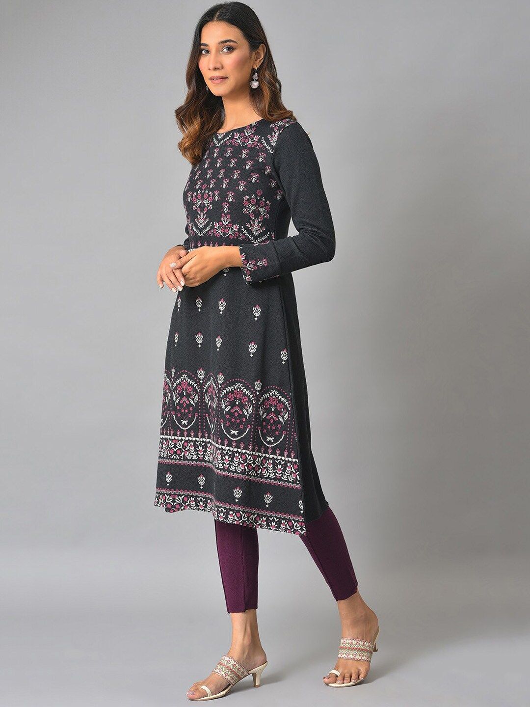 W Round Neck Floral Printed A-Line Kurta