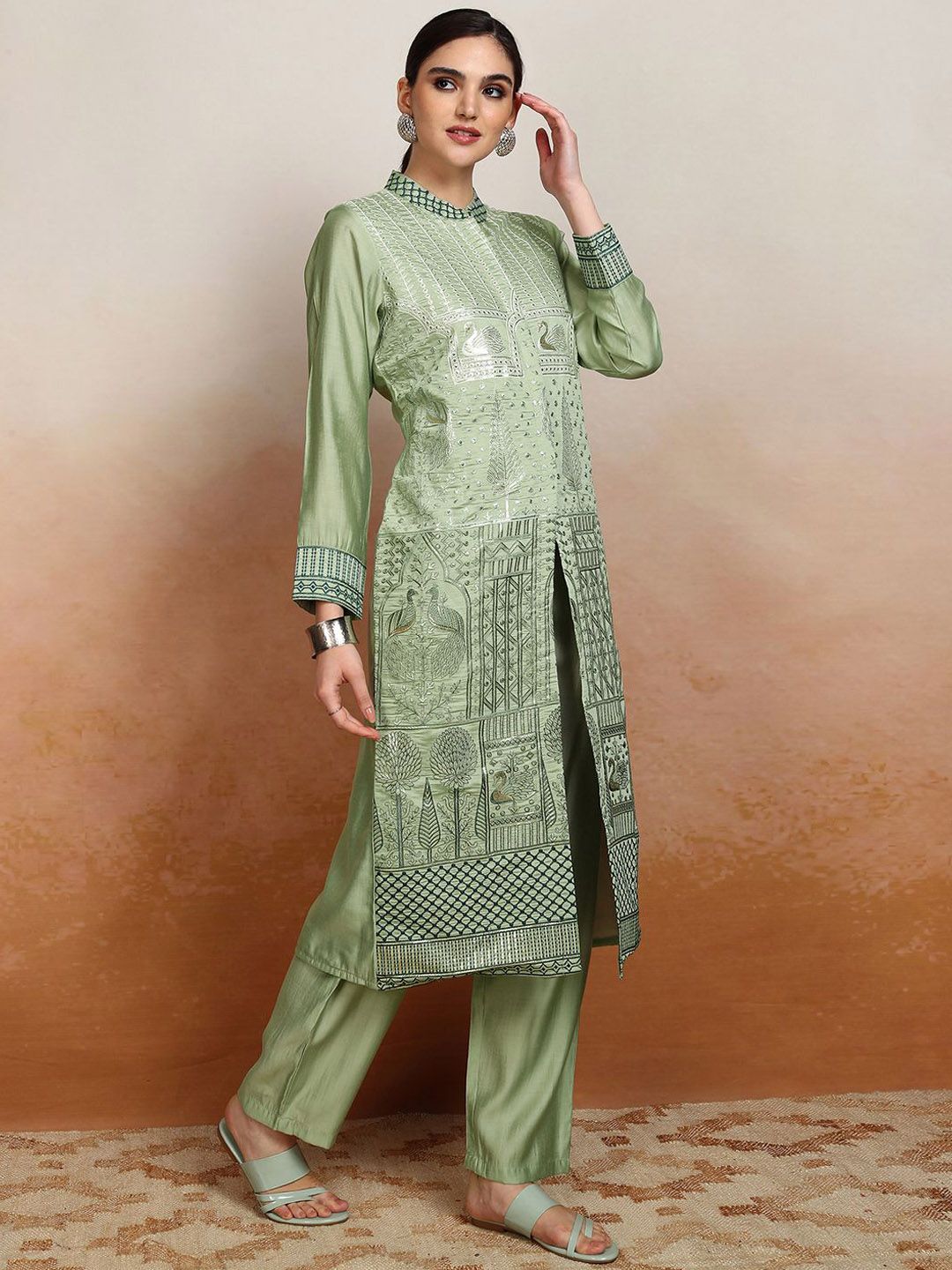 Vishudh Mandarin Collar Embroidered Kurta With Trouser