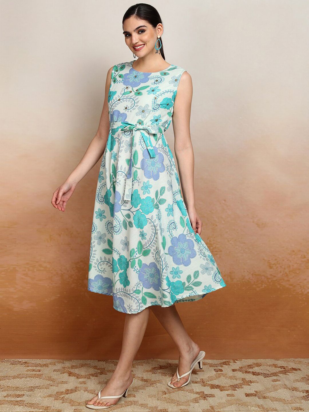 Vishudh Women Floral Print Fit & Flare Midi Dress