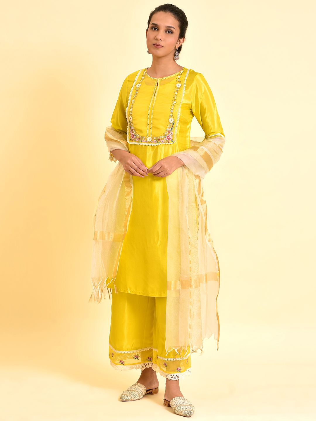 W Floral Yoke Design Thread Work Kurta with Palazzos & Dupatta