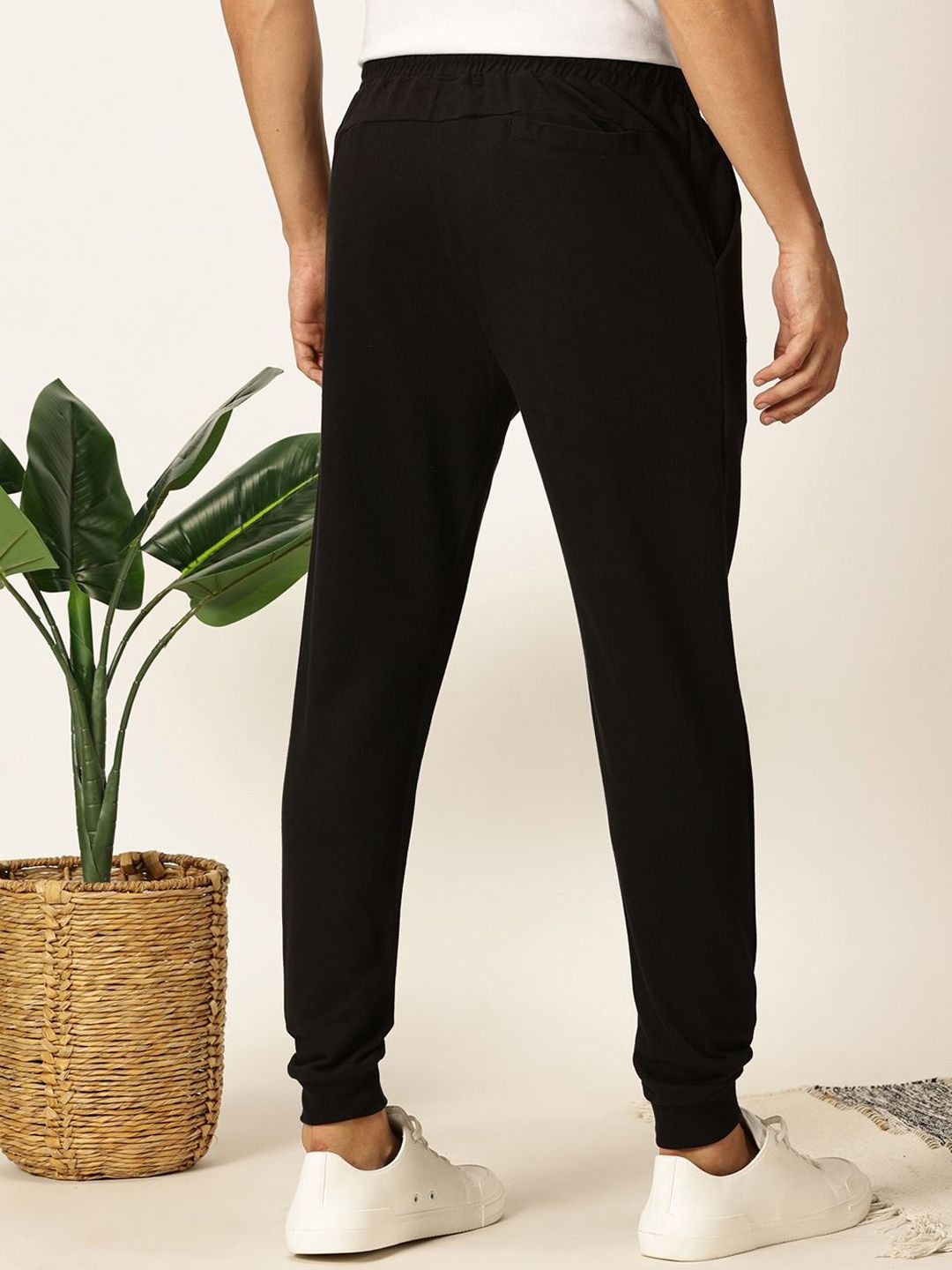 Thomas Scott Men Slim Fit Mid-Rise Joggers