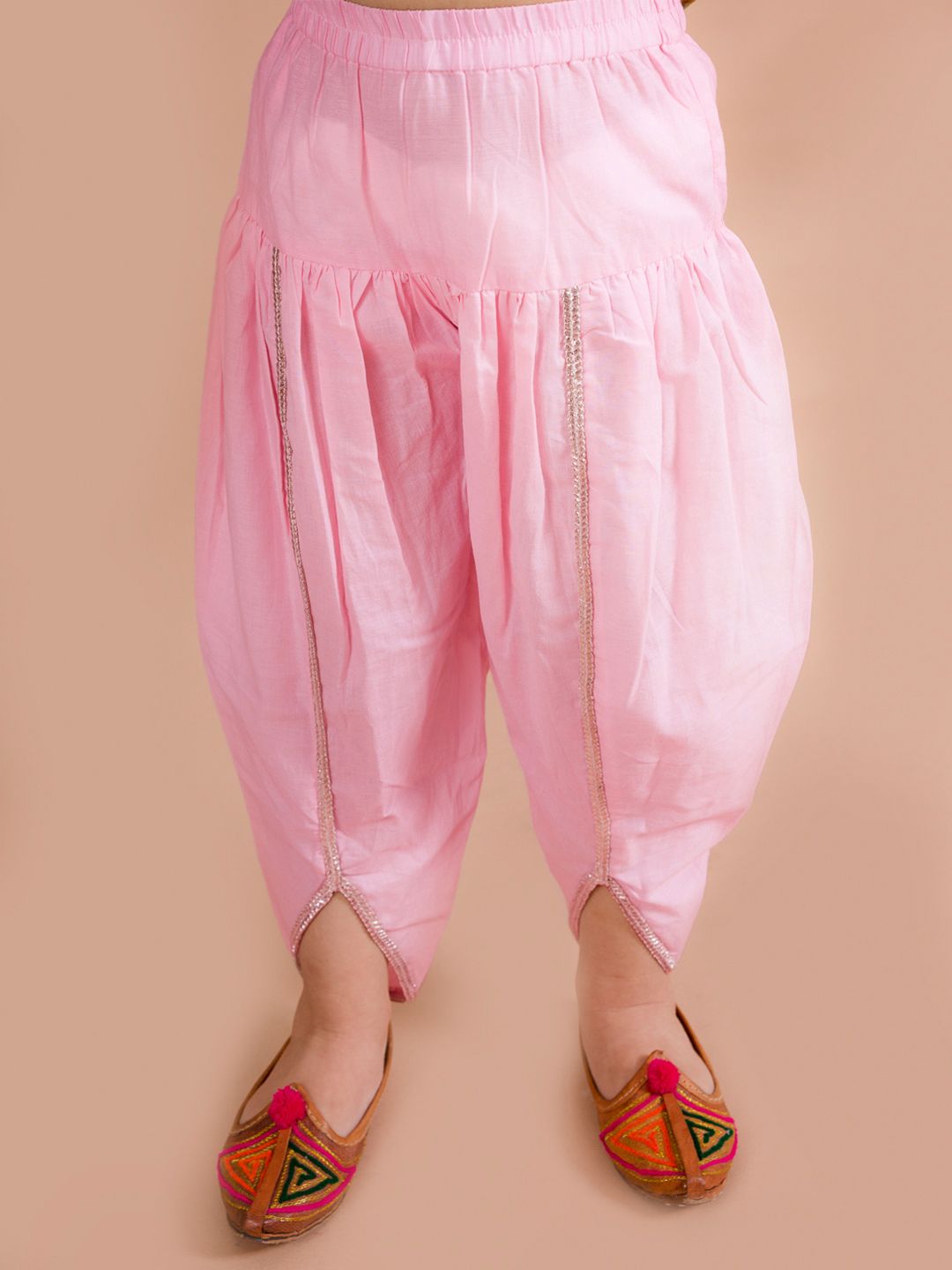 pspeaches Girls White Ethnic Motifs Printed Pleated Gotta Patti Pure Cotton Kurti with Dhoti Pants