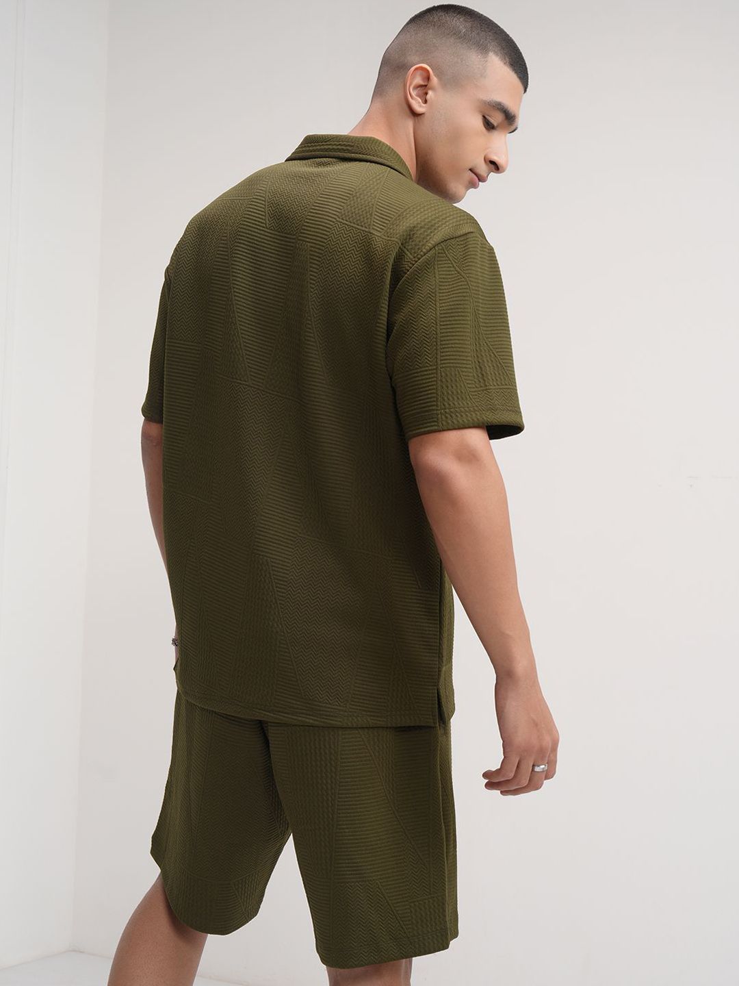 HIGHLANDER Self Design Cuban Collar Shirt With Shorts