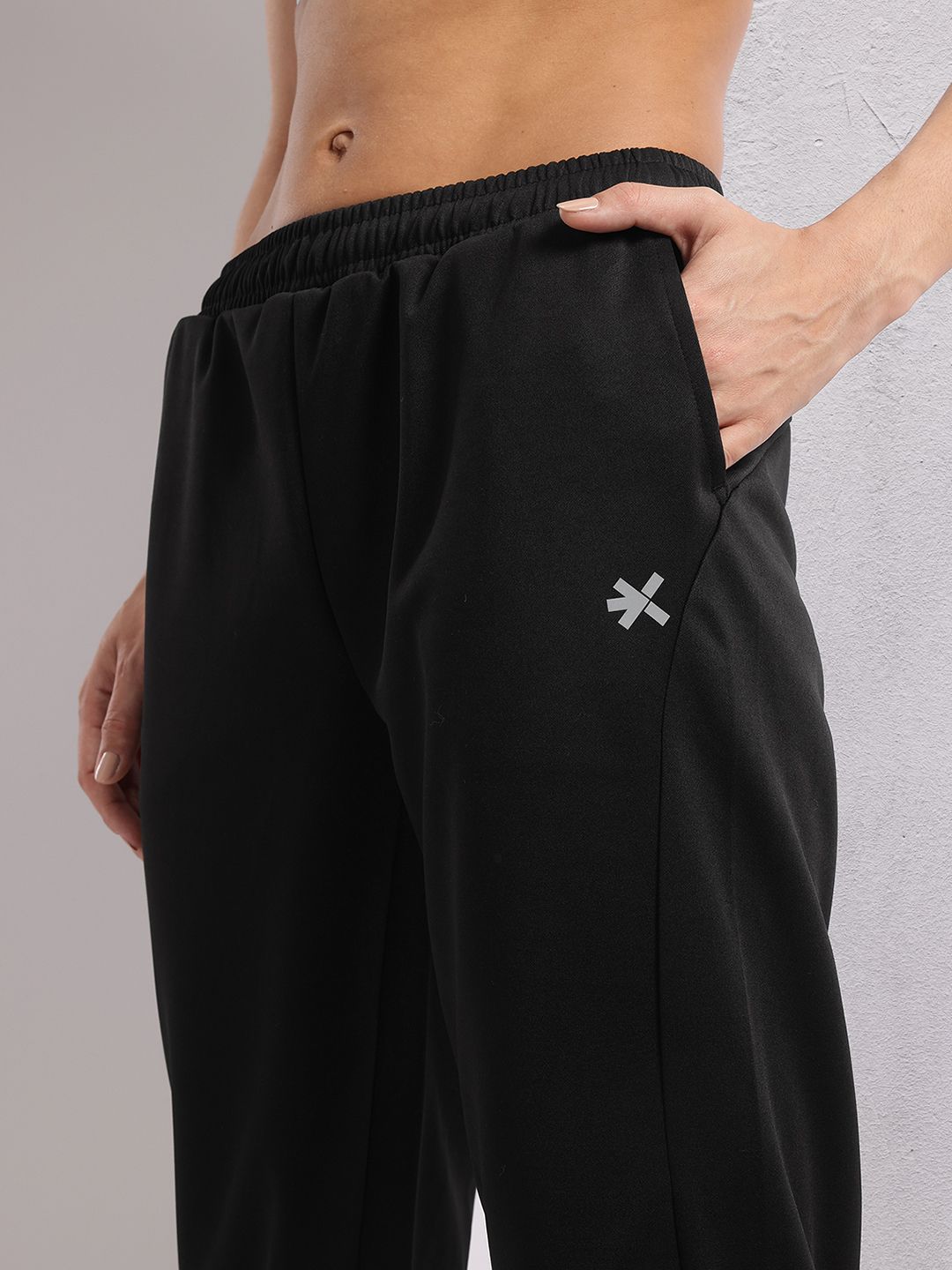 HRX by Hrithik Roshan Women Printed Detail Rapid-Dry Running Joggers