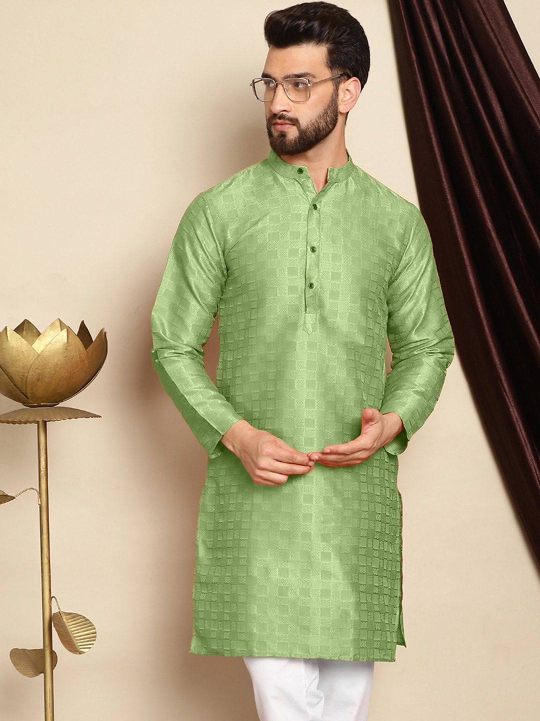 Anouk Striped Mandarin Collar Long Sleeves Thread Work Kurta