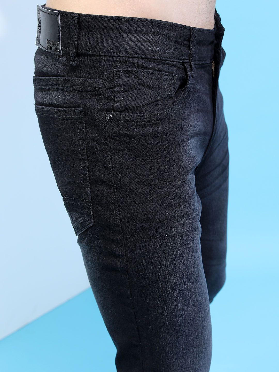 HIGHLANDER Men Black Slim Fit Mid-Rise Clean Look Stretchable Jeans