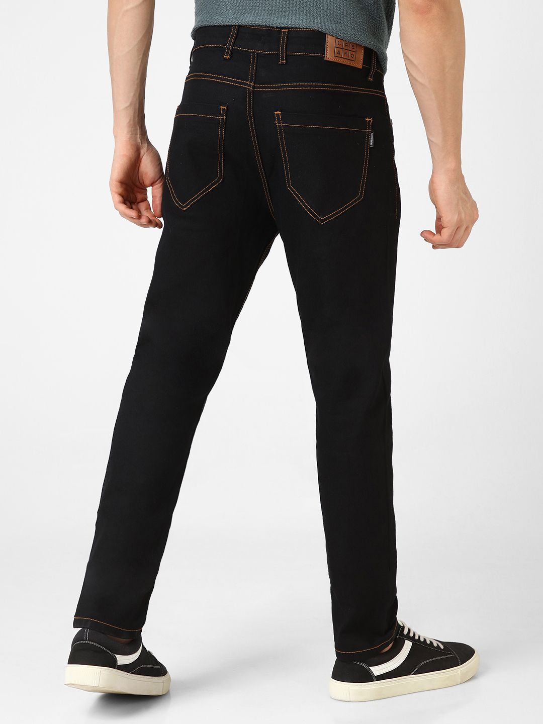 Urbano Fashion Men Black Slim Fit Mid-Rise Clean Look Stretchable Jeans