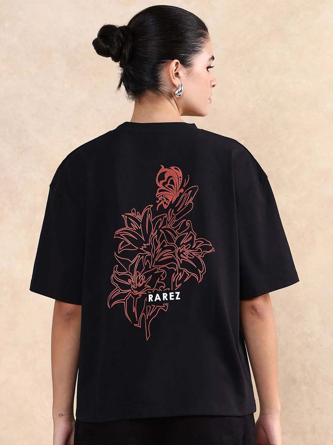 Rareism Women Graphic Graphic Printed Neck Cotton T-Shirt Berkekalan