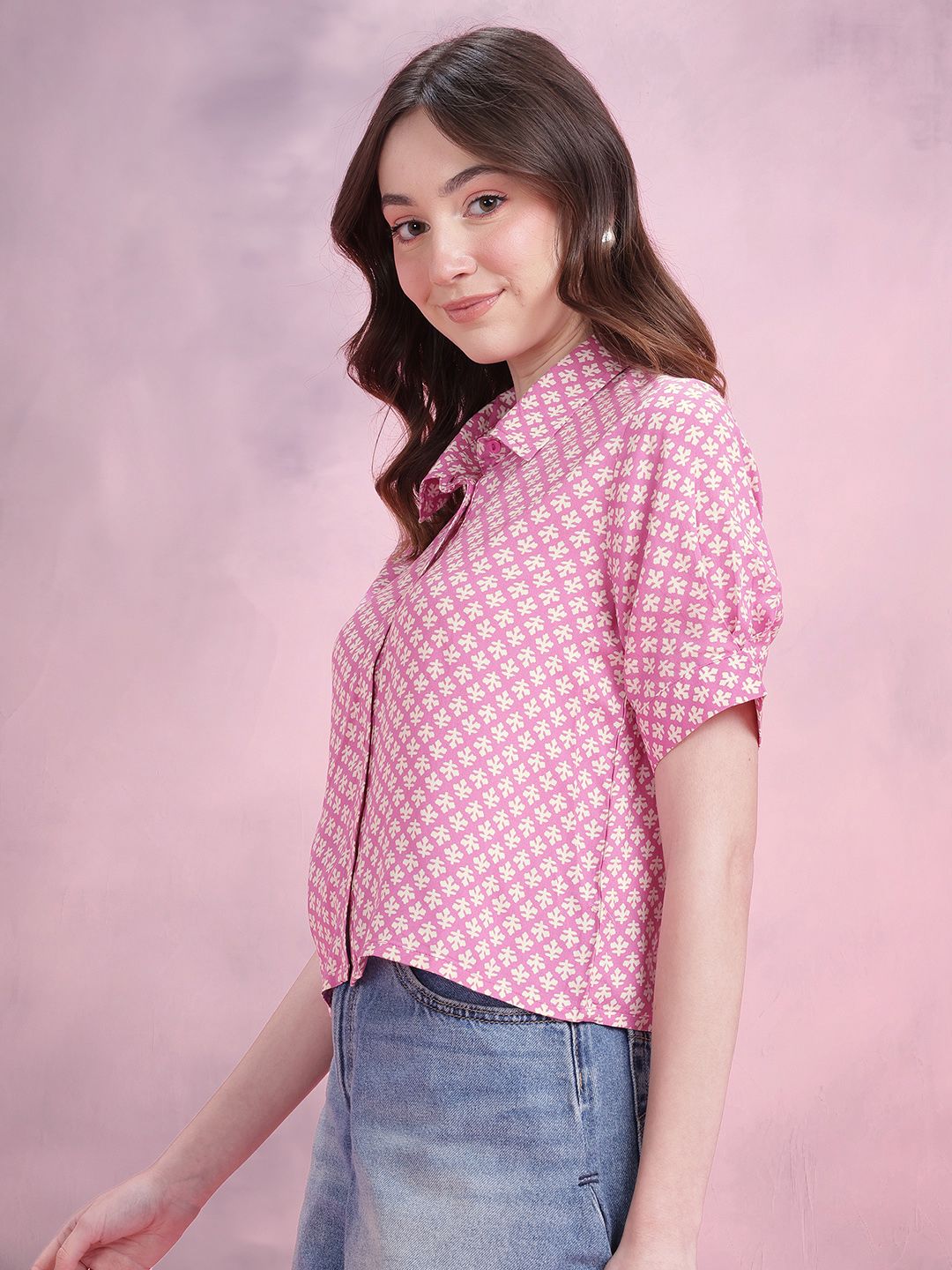 DressBerry Women Floral Printed Casual Crop Shirt