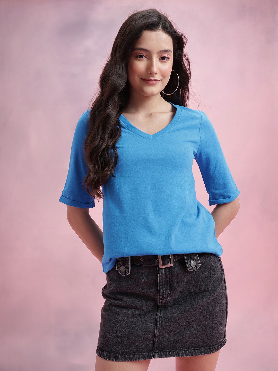 DressBerry V-Neck Regular Fit T-shirt