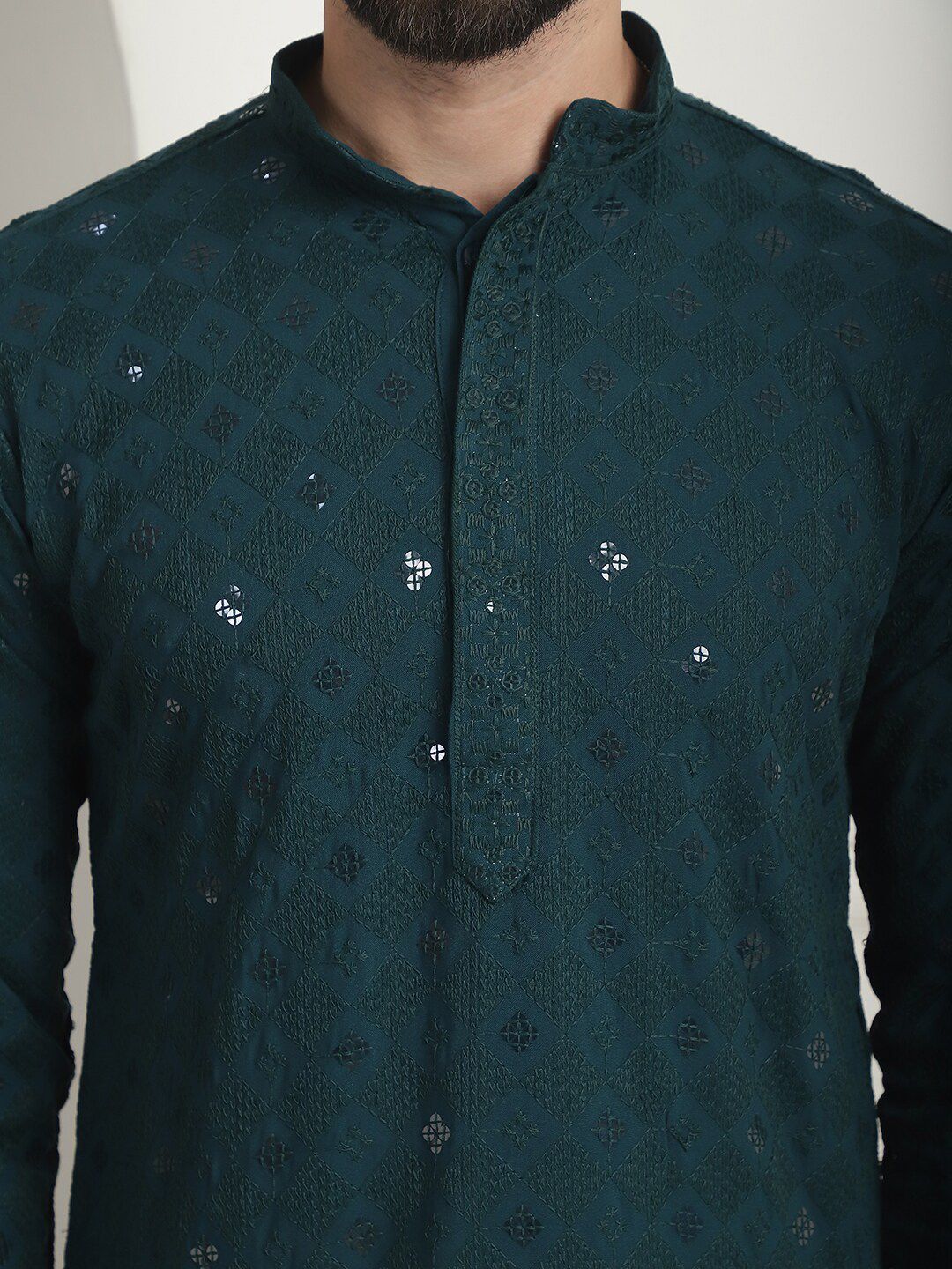 SOJANYA Kurta Kolar Mandarin Kerja Benang Labuci