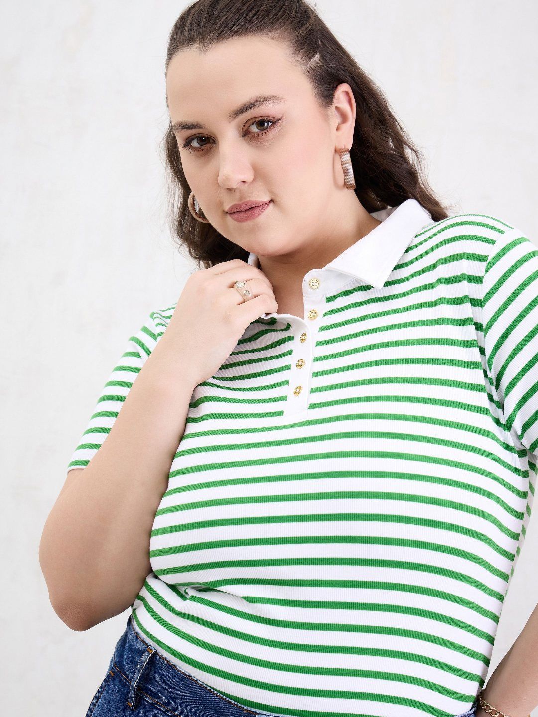 Sassafras Curve Women Plus Saiz T-Shirt Kolar Polo Bergaris