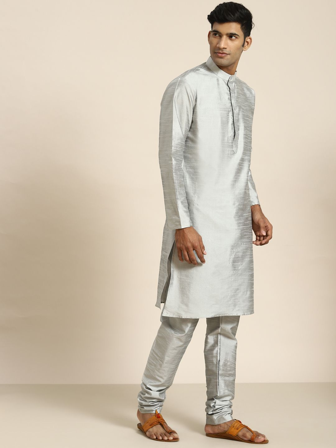 SOJANYA Kurta Rekaan Tenunan Lelaki dengan Churidar dengan Jaket Nehru