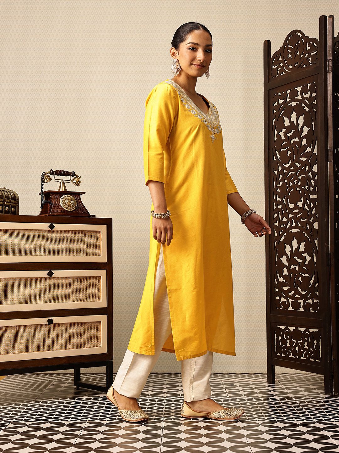House of Pataudi V-Neck Embroidered Rozana Kurta