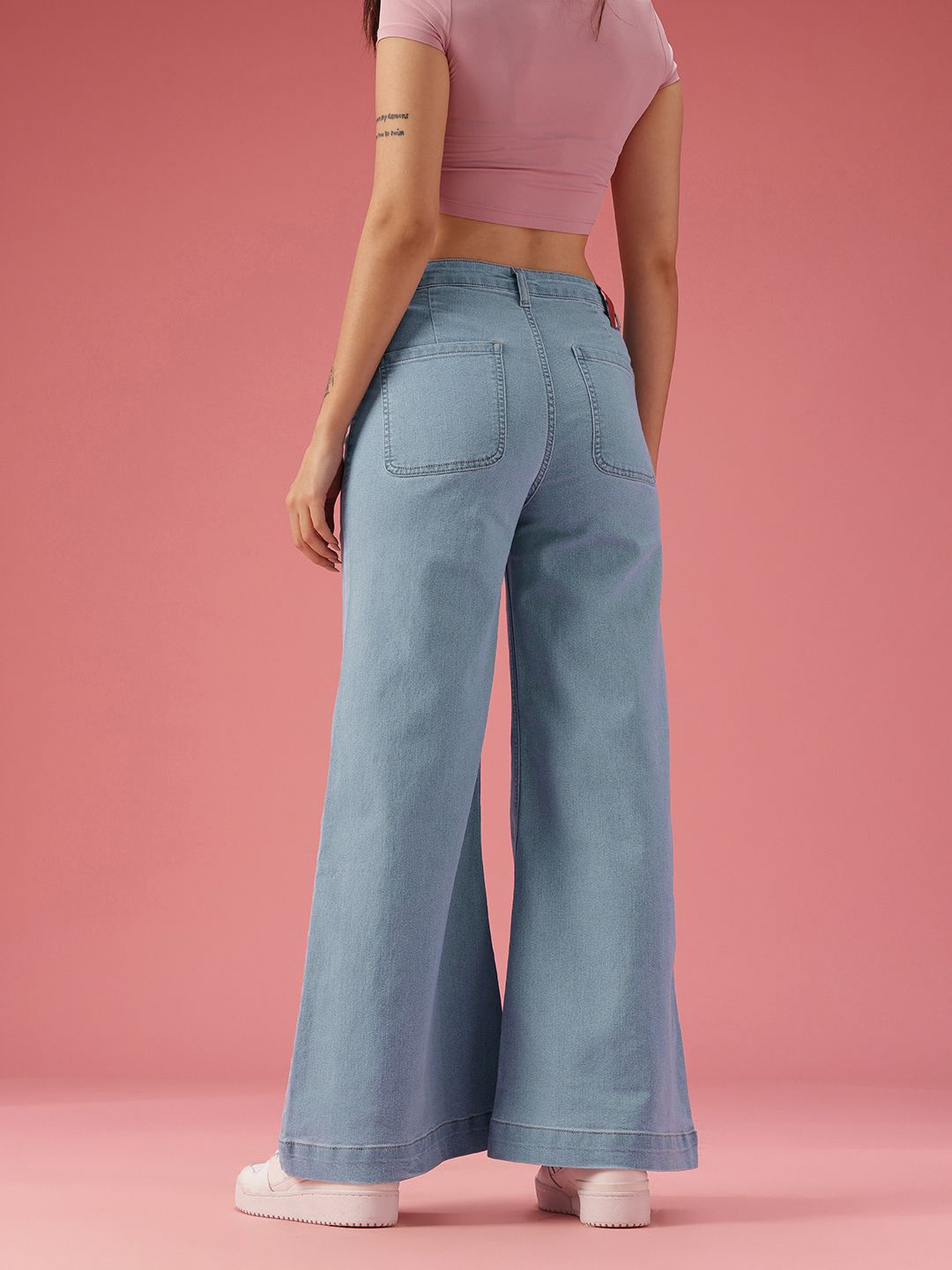 DressBerry Women Wide Leg Mid-Rise Light Fade Stretchable Jeans
