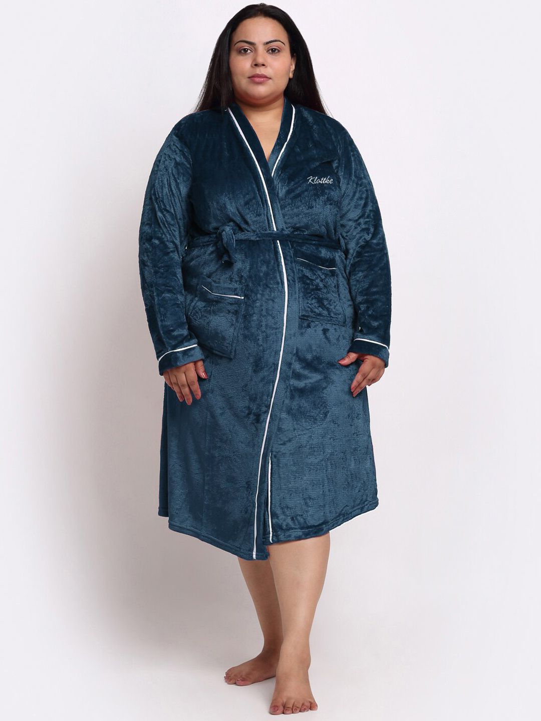 KLOTTHE Plus Size Long Sleeved Wool Bath Robe With Belt