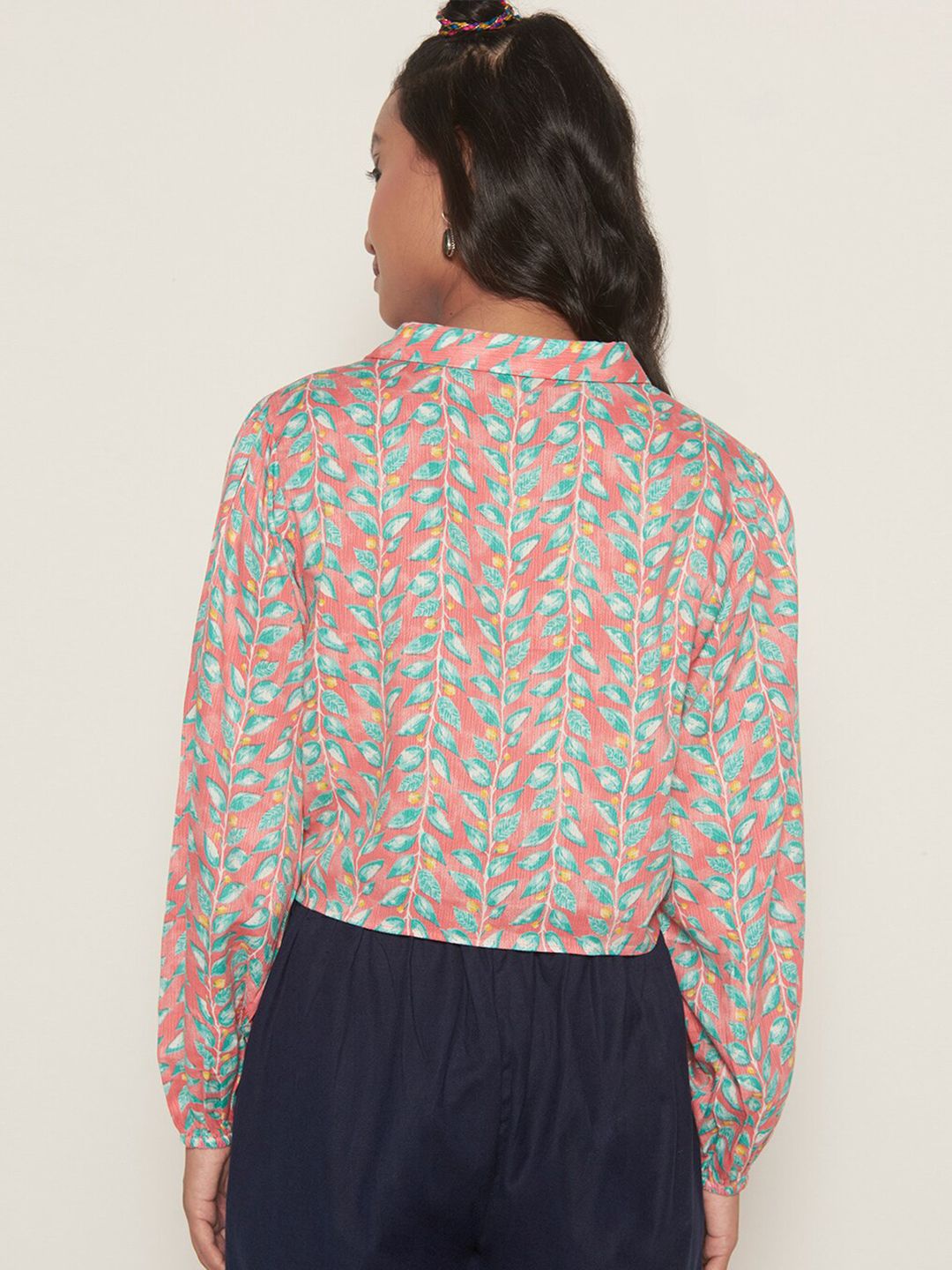 Global Desi Geometric Printed Crop Top