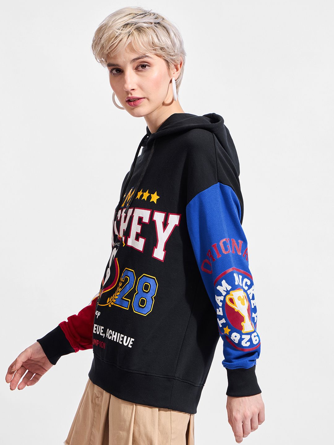 Bewakoof Women Official Disney Printed Hooded Sweatshirt