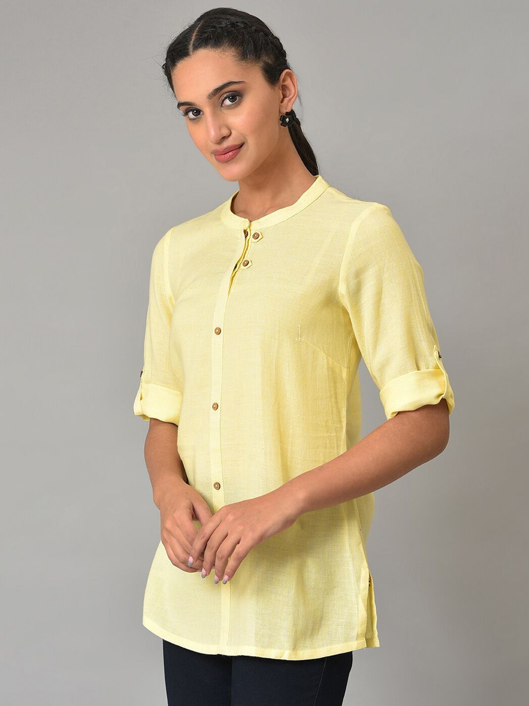 AURELIA Woven Design Mandarin Collar Roll Up Sleeves Straight Short Kurti