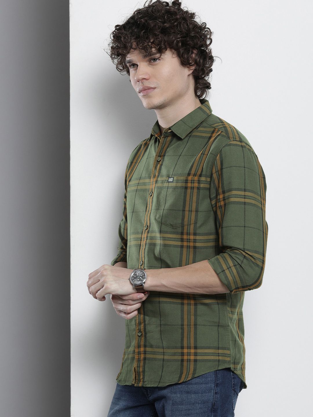 The Indian Garage Co Men Checked Casual Shirt