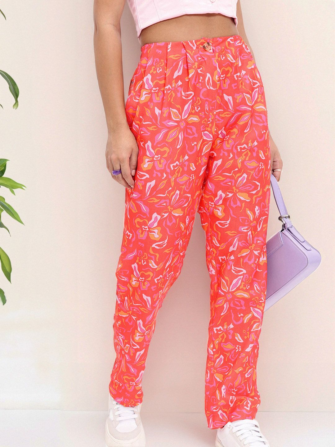 DressBerry Women Elegant Blossom Printed Pleated Trousers