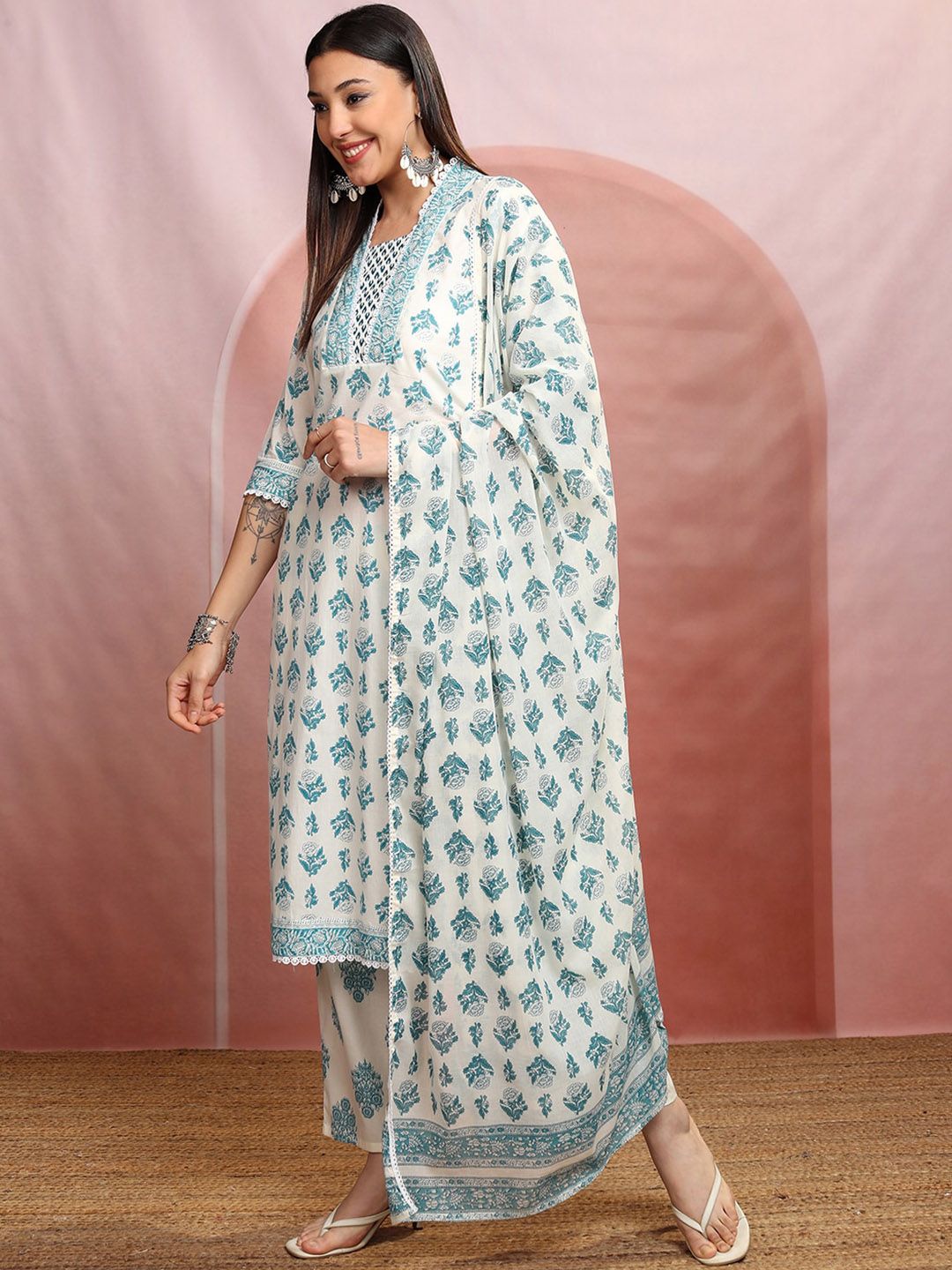 Vishudh White & Green Floral Printed Regular Pure Cotton Kurta with Trousers & Dupatta
