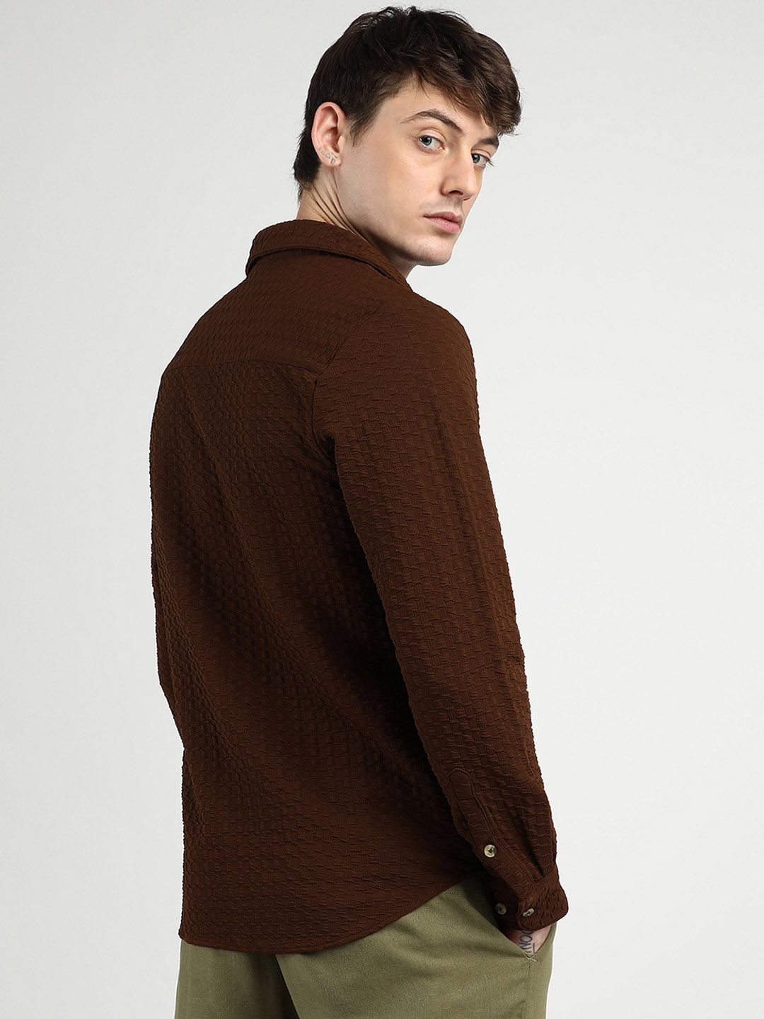 Campus Sutra Men Comfort Opaque Casual Shirt