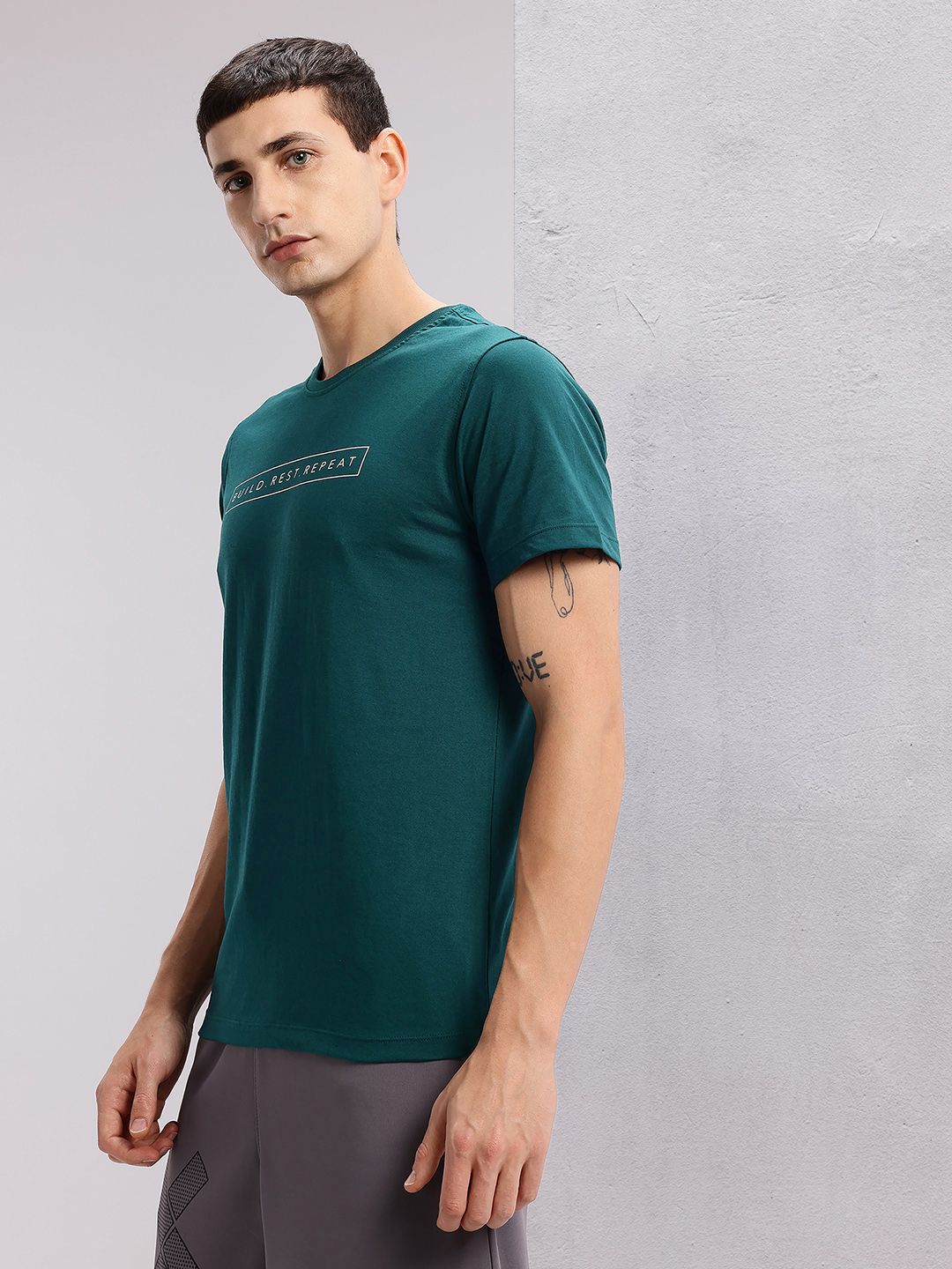 HRX by Hrithik Roshan Men Typography Printed T-shirt
