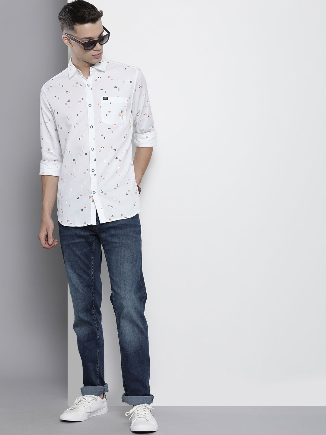 The Indian Garage Co Men White Printed Casual Cotton Shirt