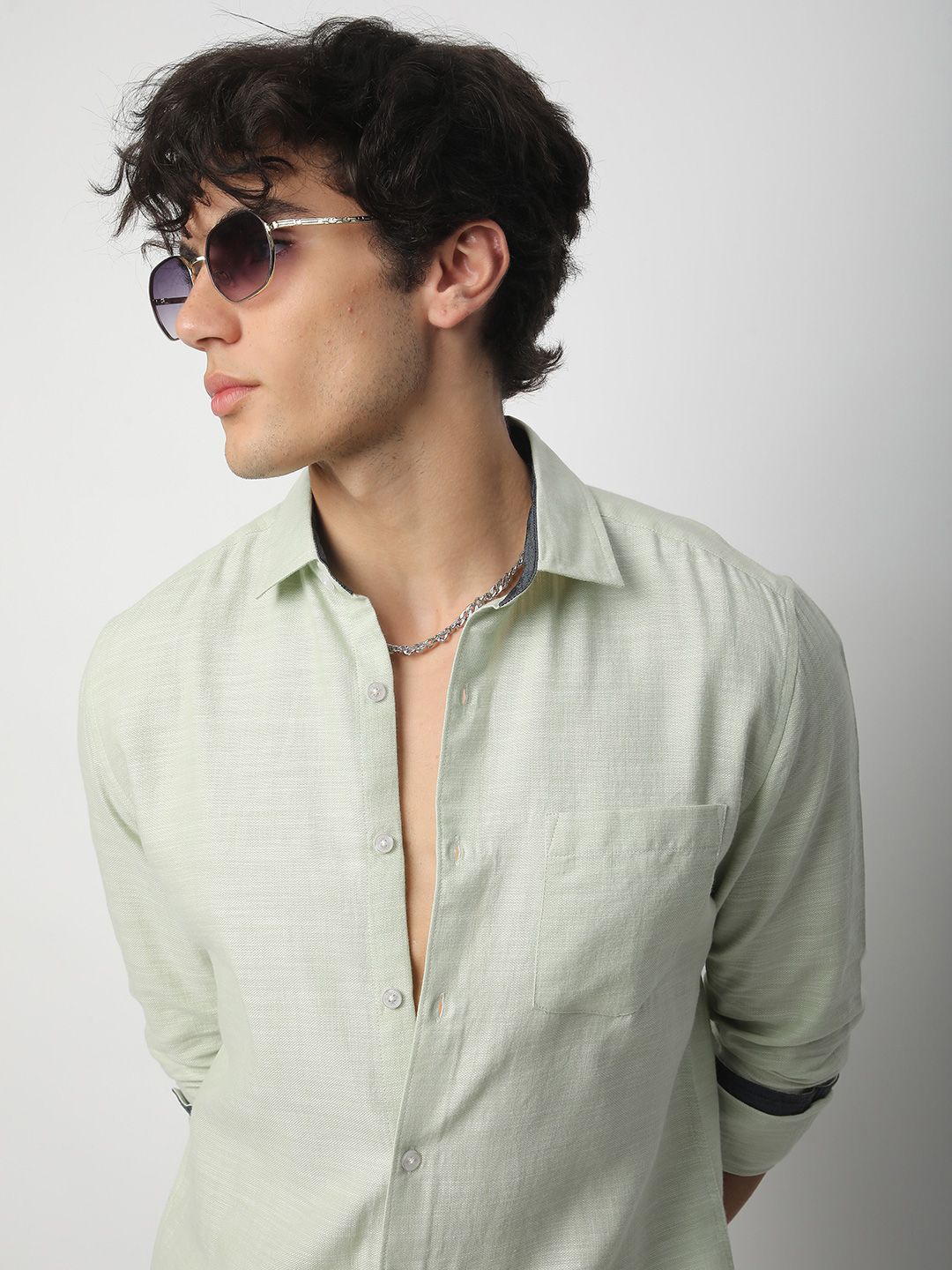 VASTRADO Men Classic Cutaway Collar Textured Cotton Slim Fit Casual Shirt