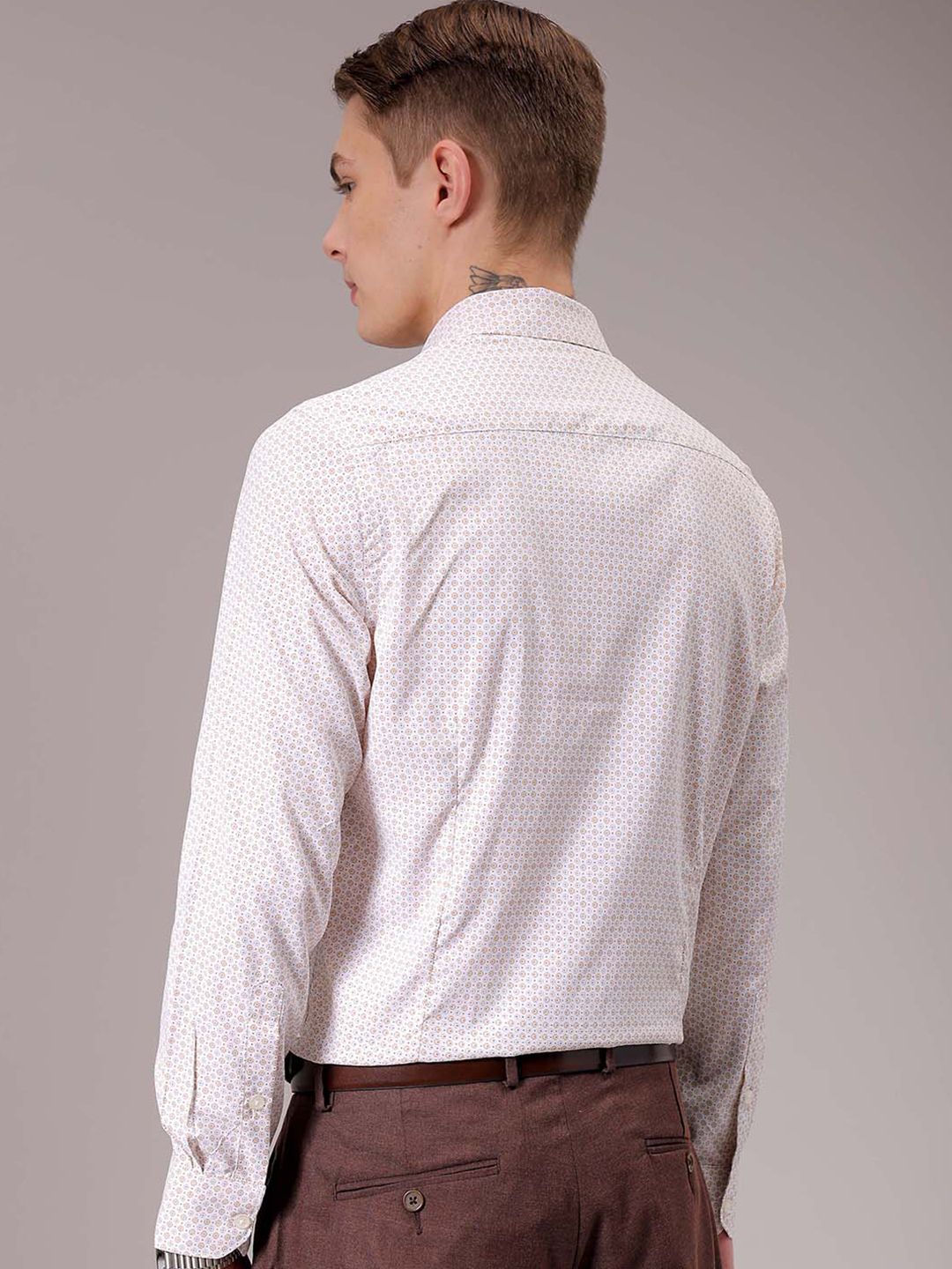 The Indian Garage Co. X Luxe Men Spread Collar Micro Ditsy Printed Slim Fit Formal Shirt