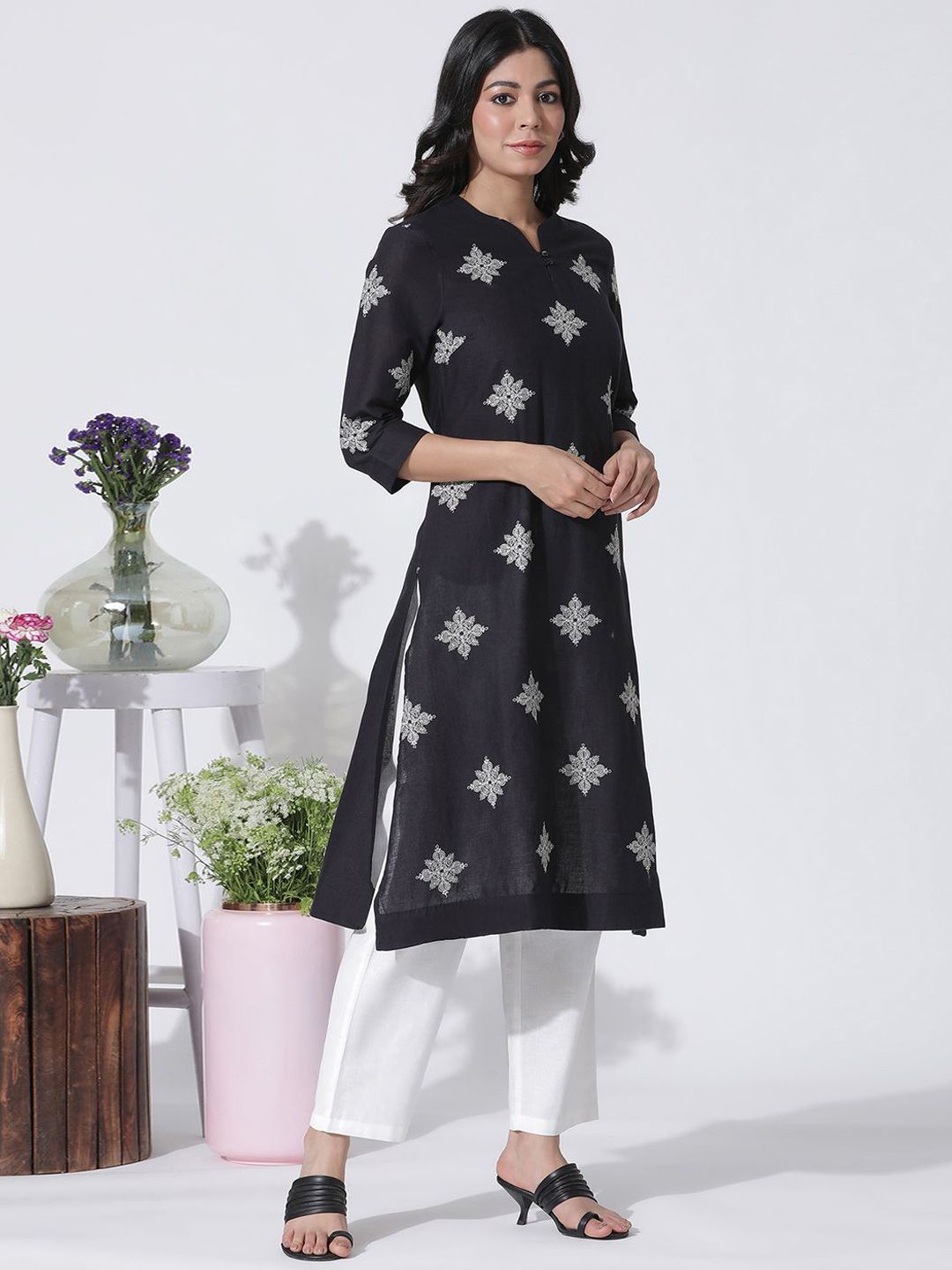 W Floral Embroidered Thread Work Kurta with Trousers