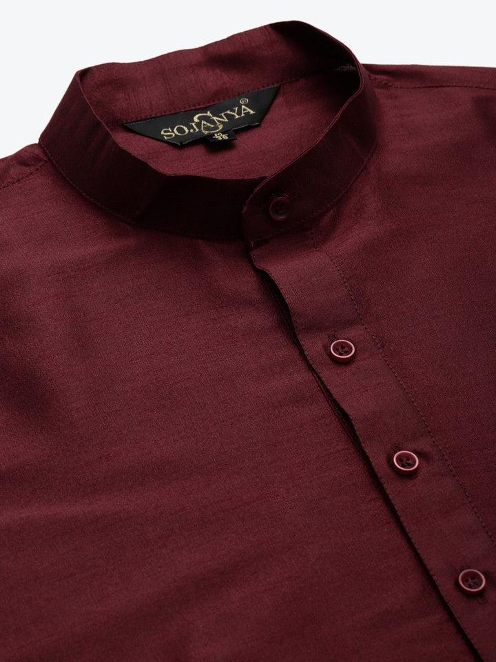 SOJANYA Men Maroon Solid Kurta Set With Printed Jacket
