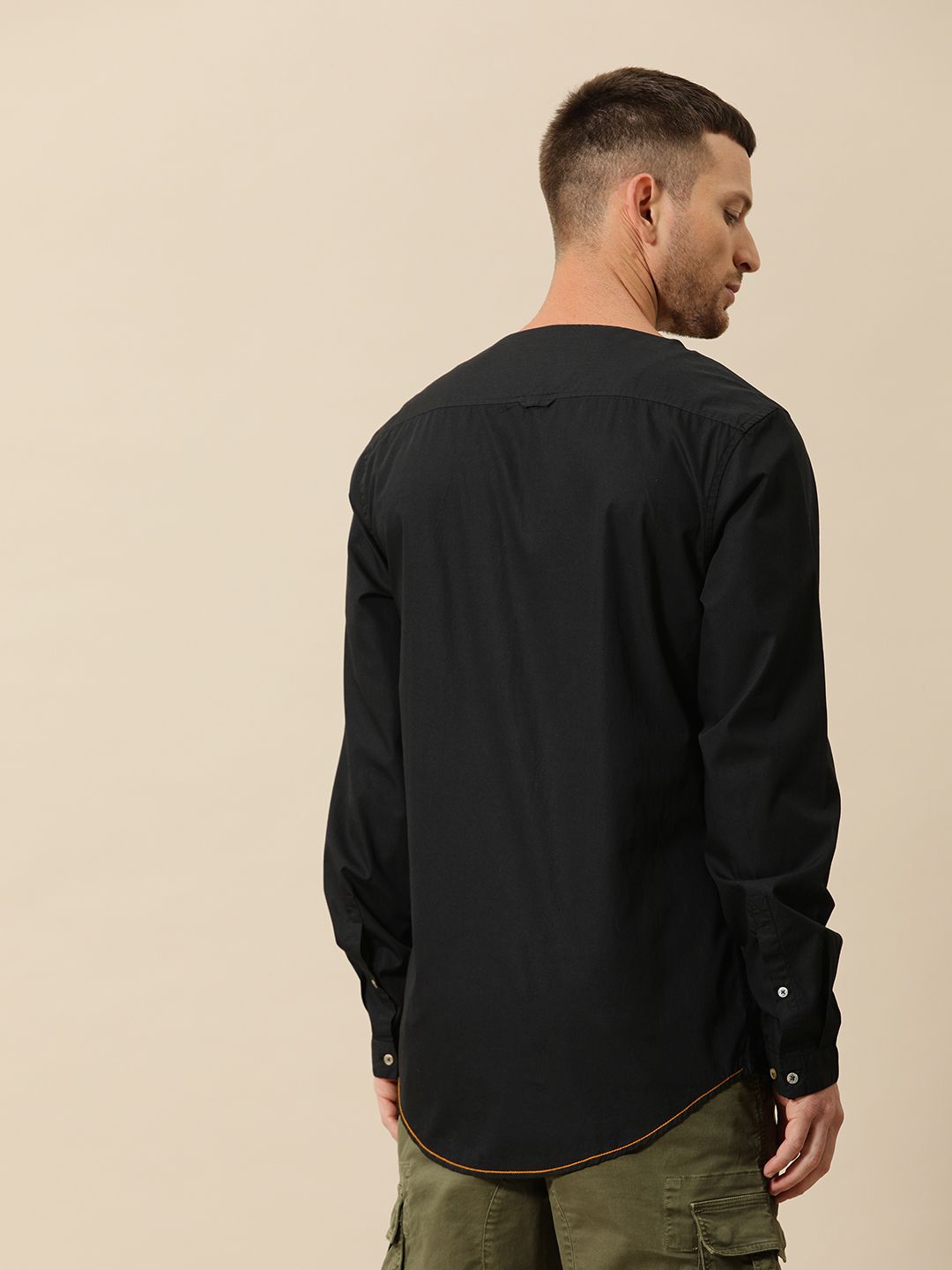 Mr Bowerbird Men Black Tailored Fit Solid Casual Shirt