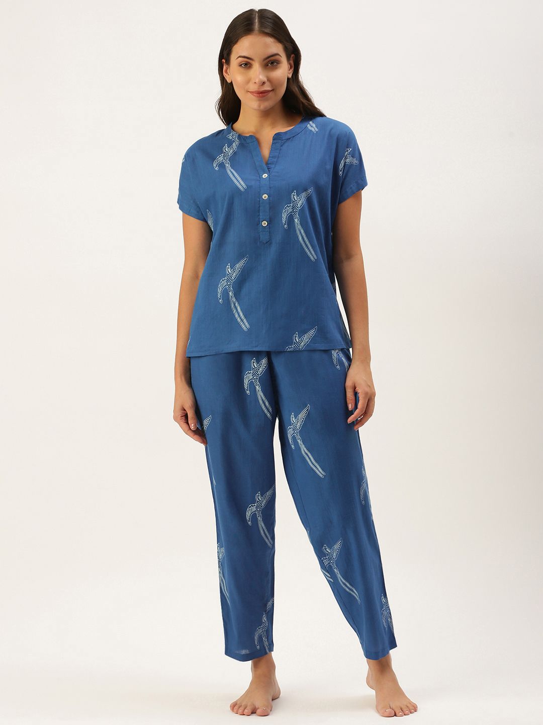 SANSKRUTIHOMES Women Blue & White Pure Cotton Conversational Printed Pyjama Set