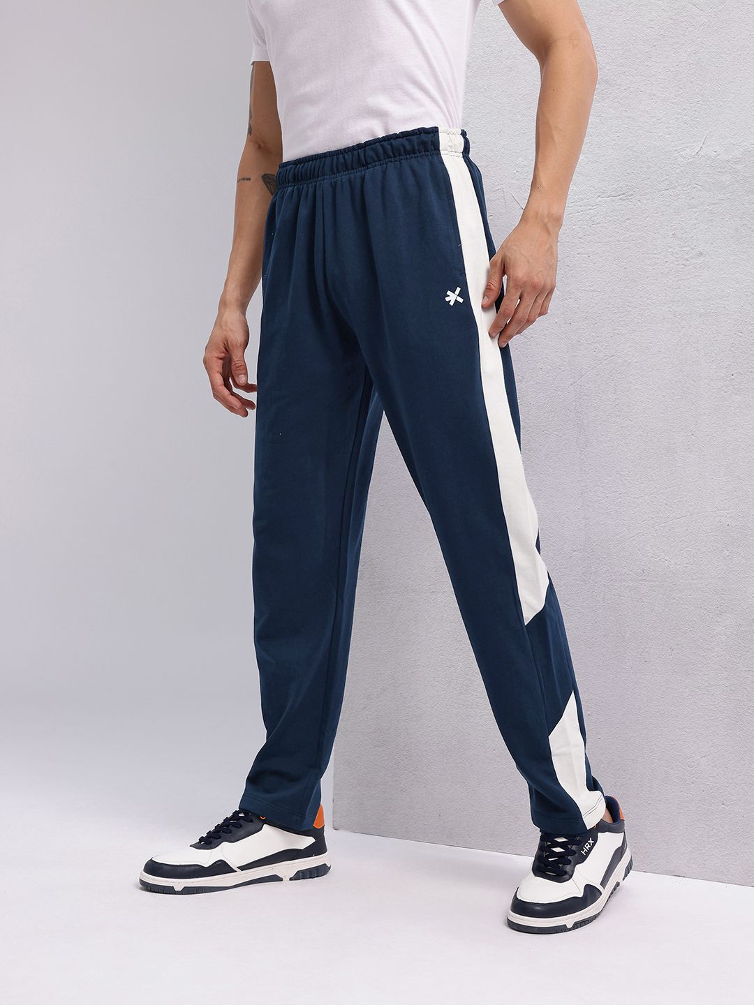 HRX by Hrithik Roshan Men Contrast Side Panel Lifestyle Track Pants
