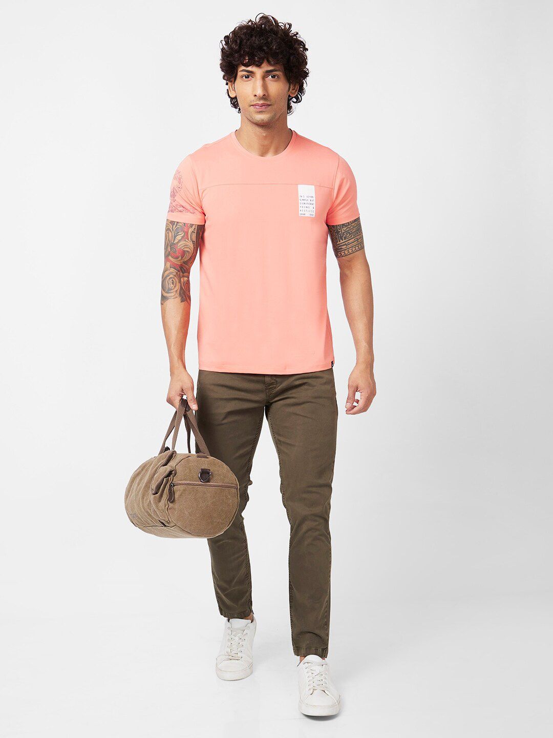 SPYKAR Typography Printed Slim Fit Casual T-Shirt