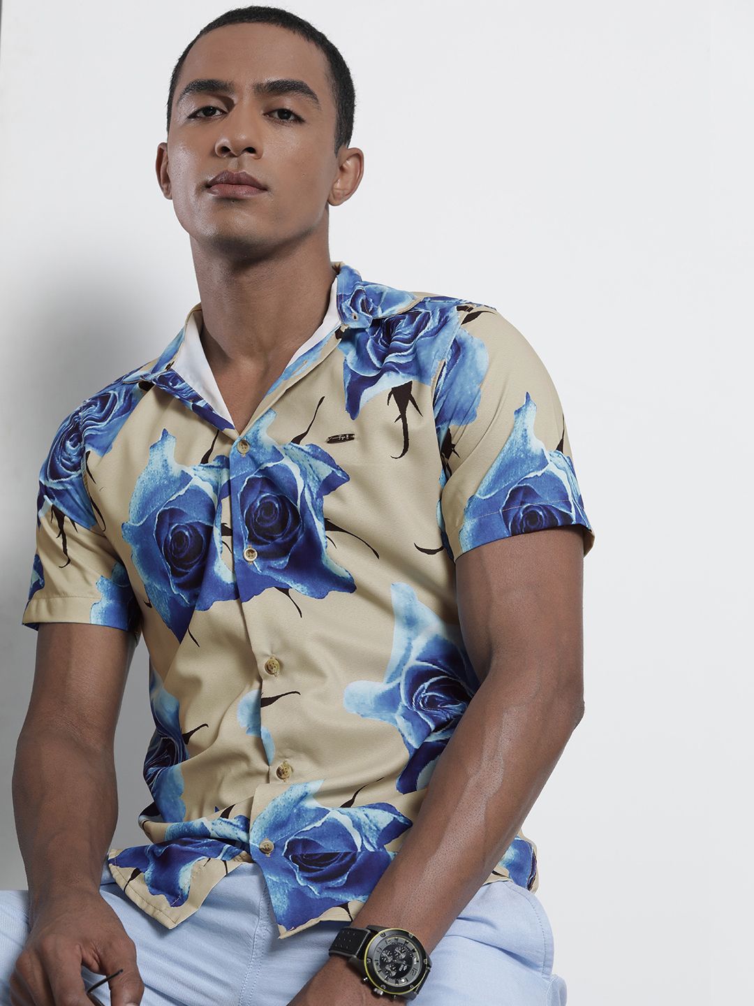 The Indian Garage Co Men Slim Fit Floral Printed Resortwear Shirt