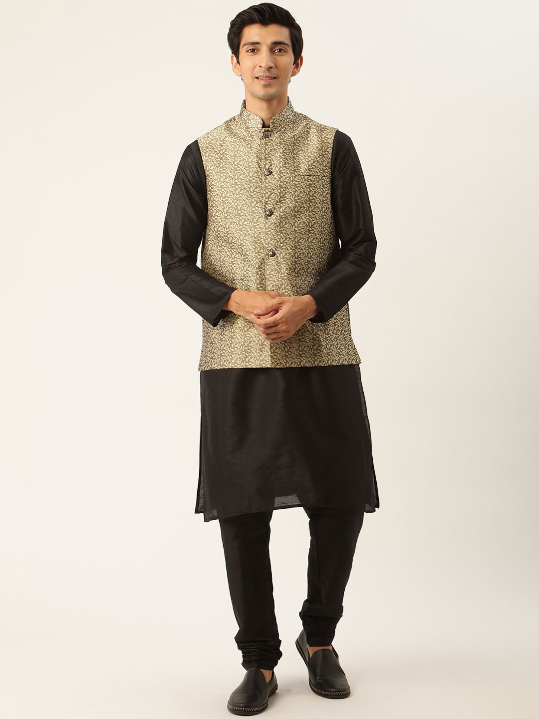 SOJANYA Men Black & Golden Kurta with Churidar