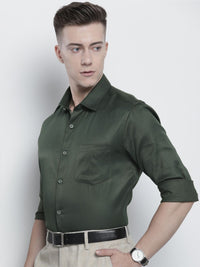 The Indian Garage Co. X Luxe Men Solid Slim Fit Opaque Formal Shirt